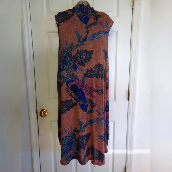 Beautiful sleeveless paisley duster, Sz.L, never worn! - Picture 3 of 5